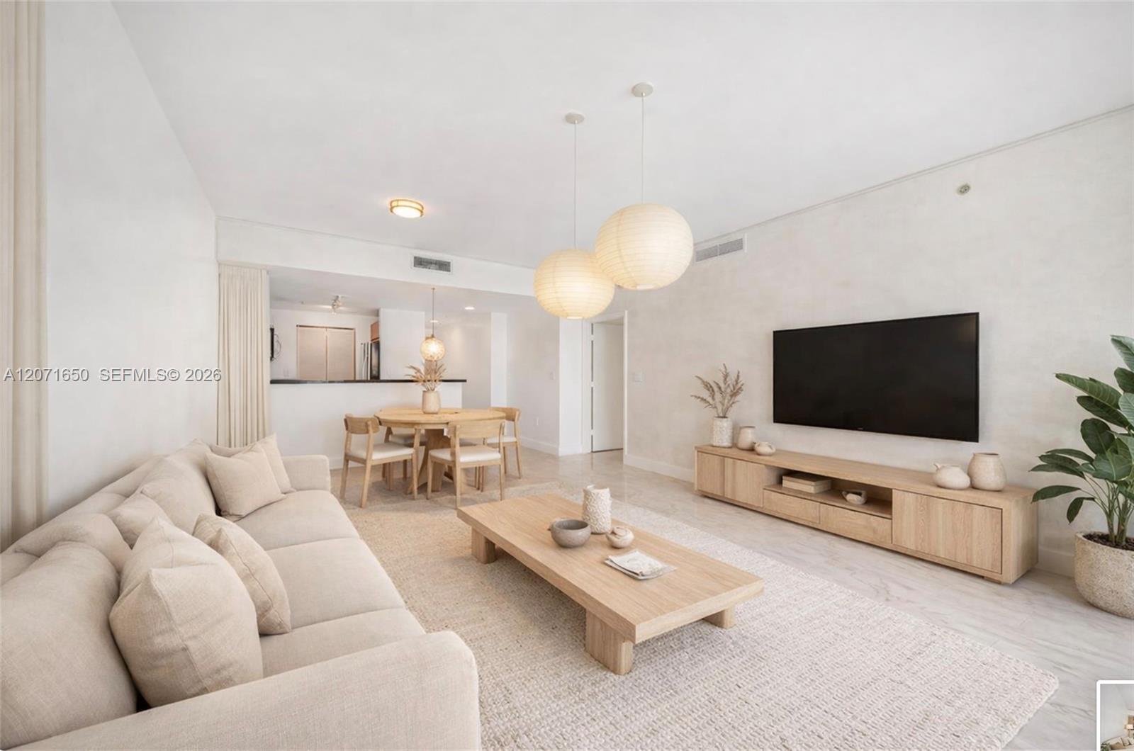 244 Biscayne Boulevard 3704 Property Photo 3