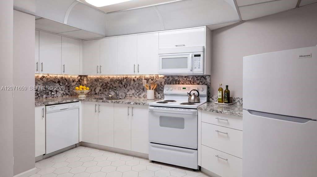 1000 Parkview Drive 511 Property Photo 2