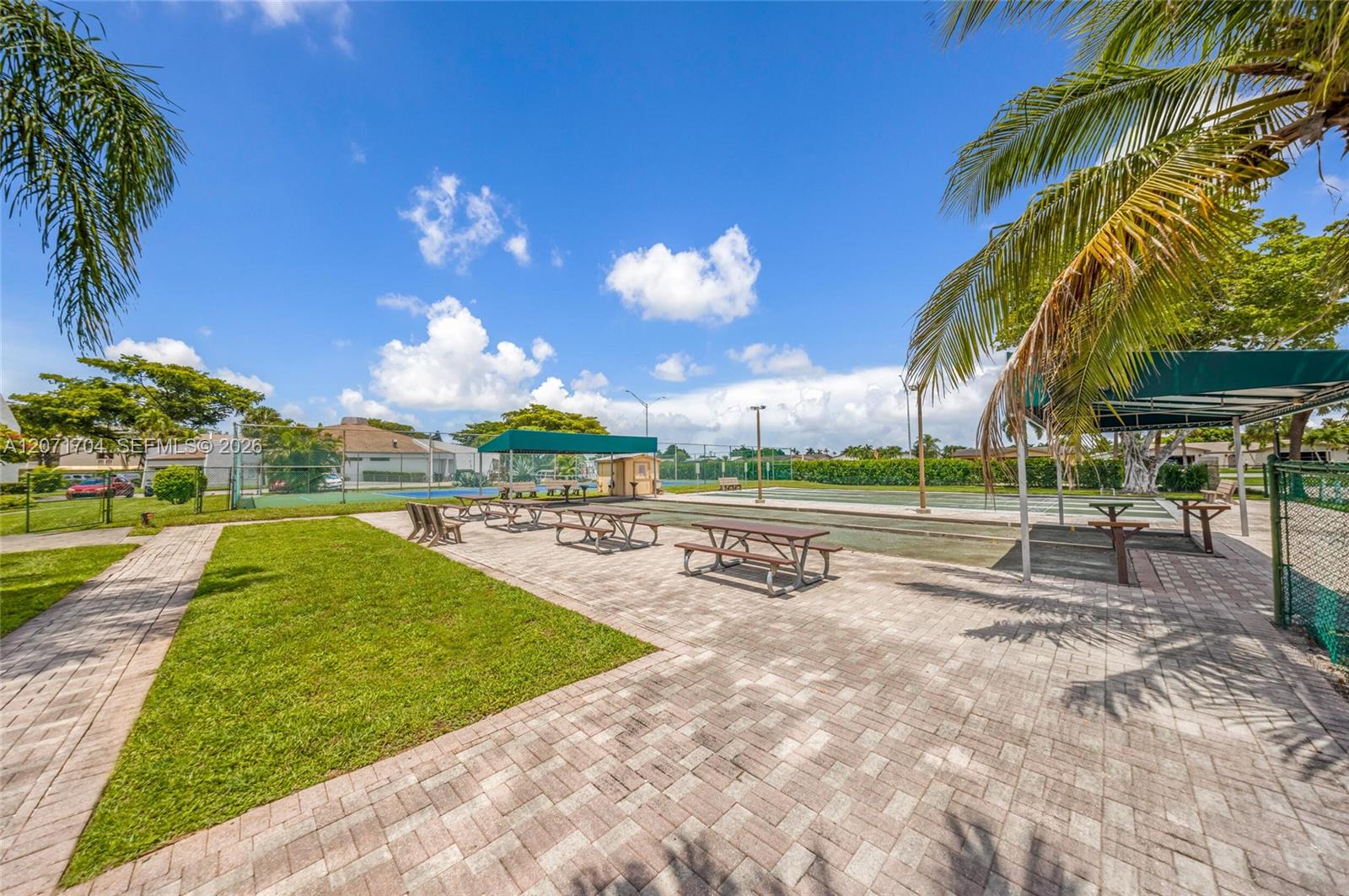 6750 Royal Palm Boulevard 106e Property Photo 17