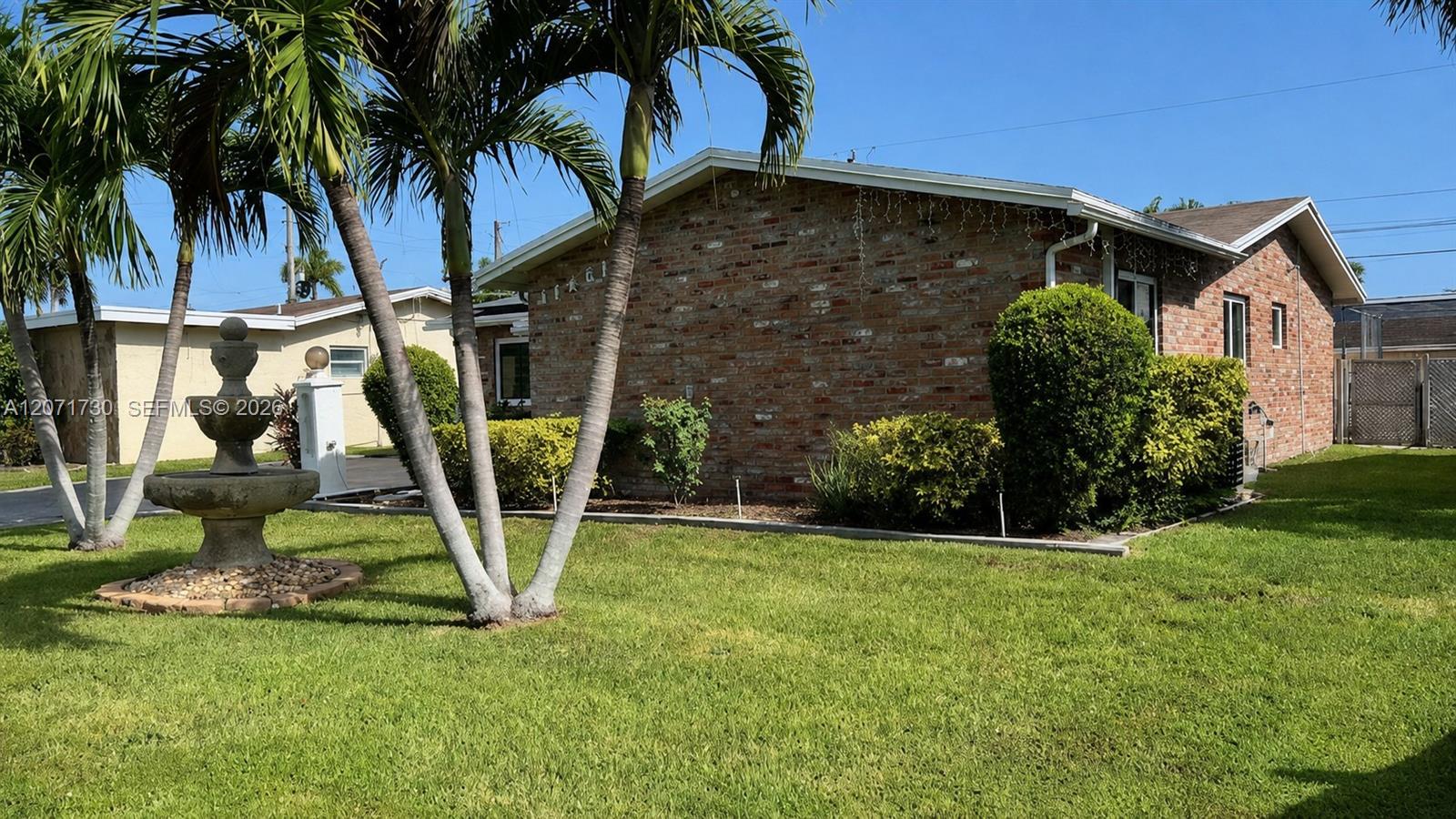 11461 Nw 35th Street Property Photo 2