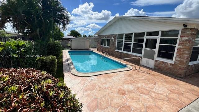 11461 Nw 35th Street Property Photo 4