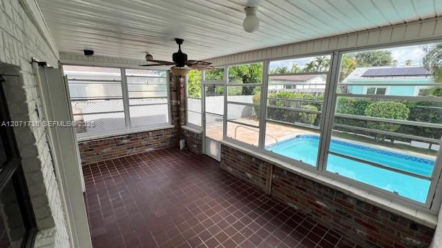 11461 Nw 35th Street Property Photo 9