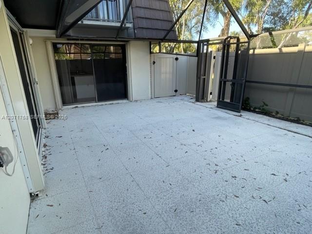 6902 69th Way - Property Photo 4