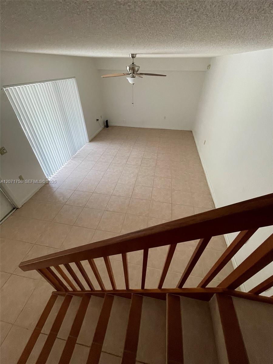 6902 69th Way - Property Photo 8