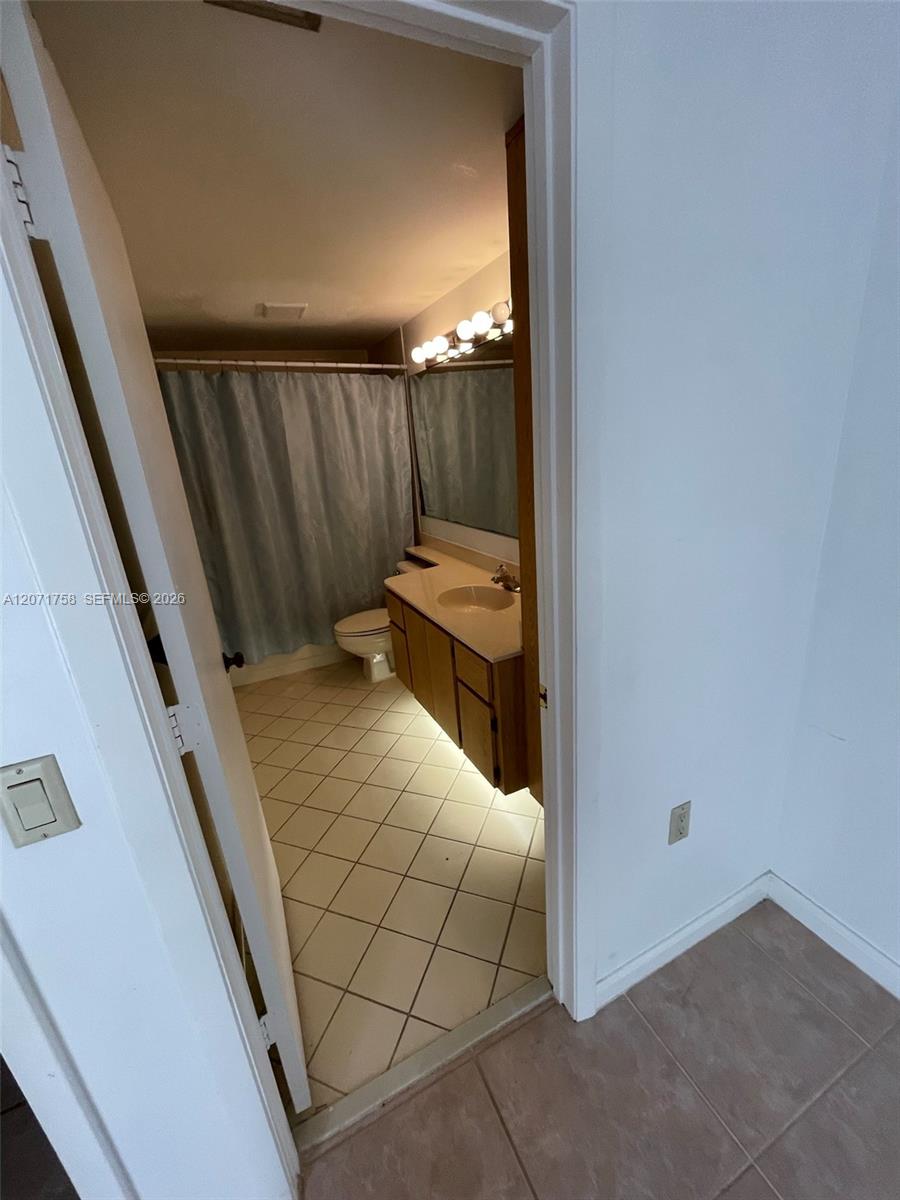 6902 69th Way - Property Photo 13