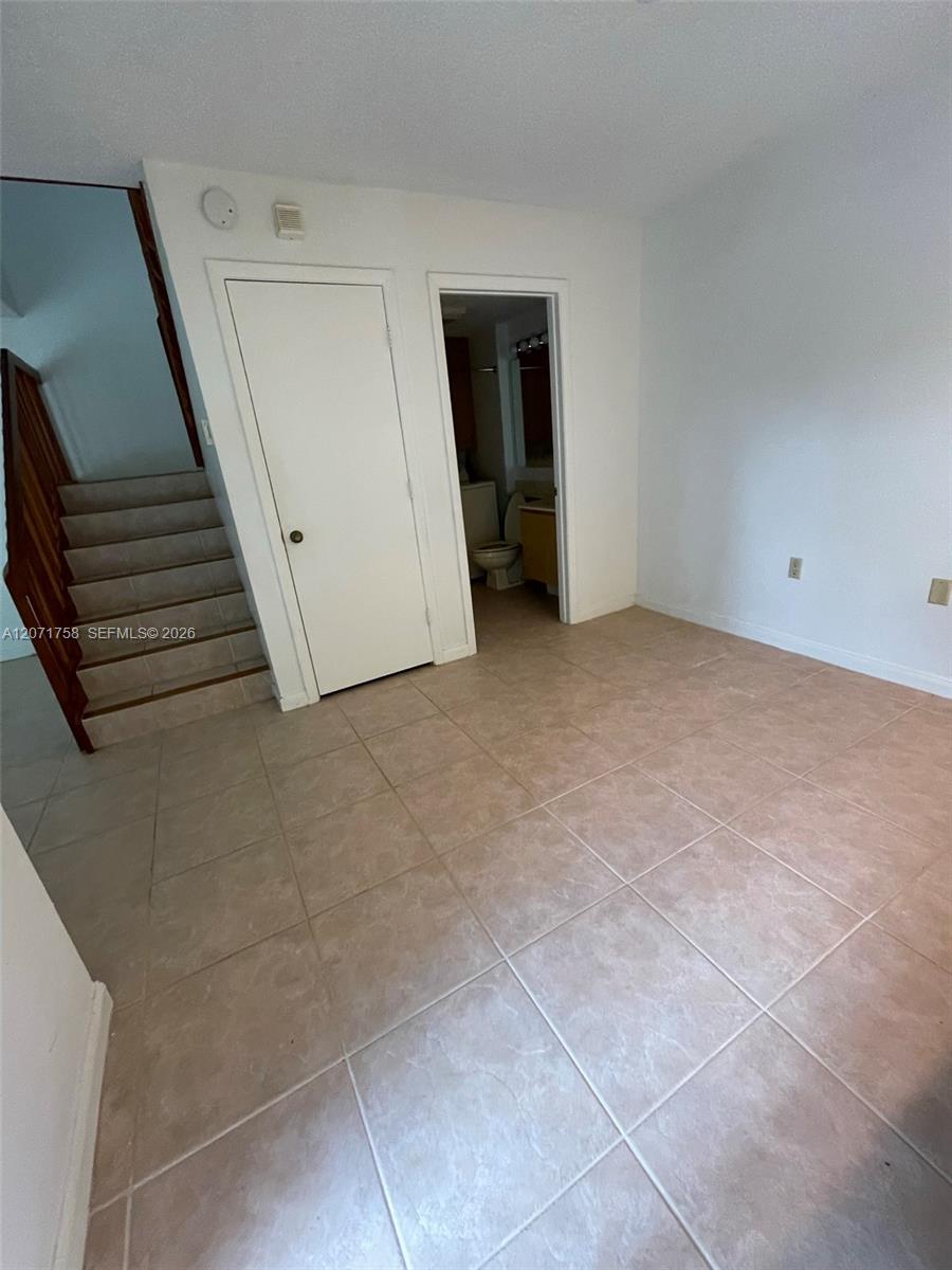 6902 69th Way - Property Photo 16
