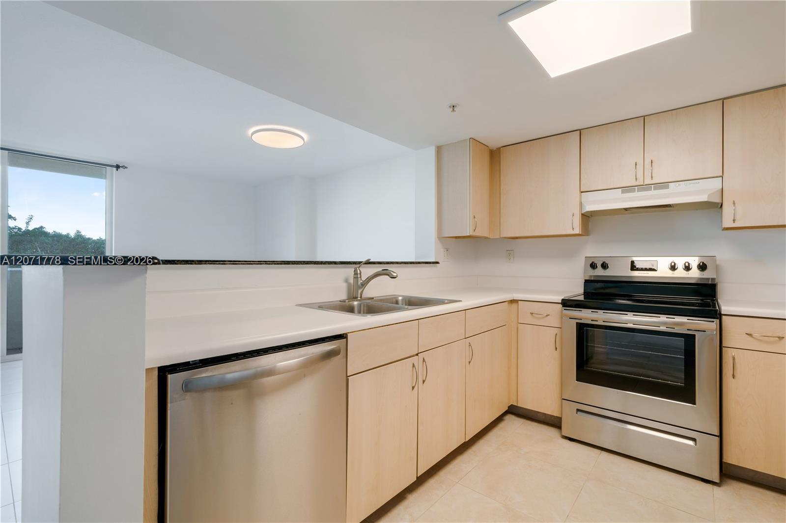 3000 Coral Way 511 Property Photo 7