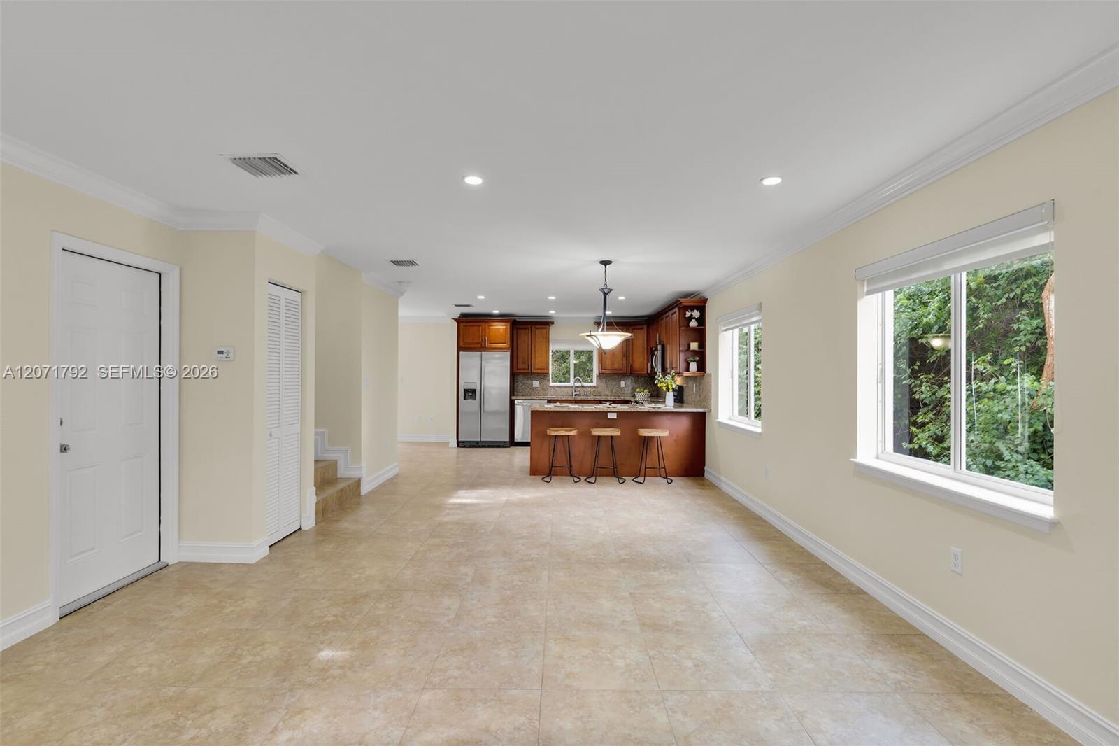 30 Seagate Boulevard Property Photo 5