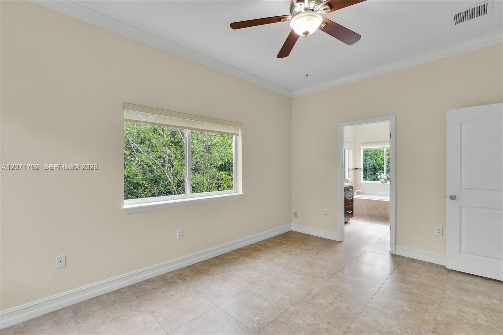 30 Seagate Boulevard Property Photo 10