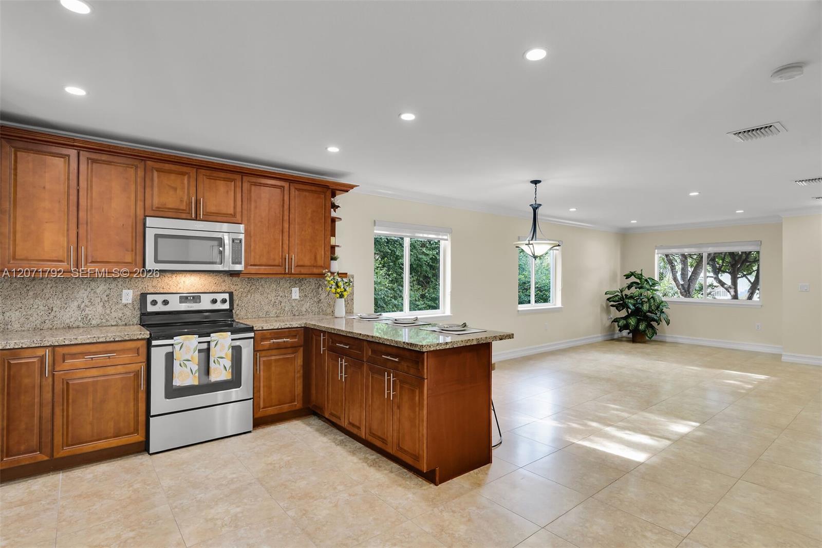 30 Seagate Boulevard Property Photo 13