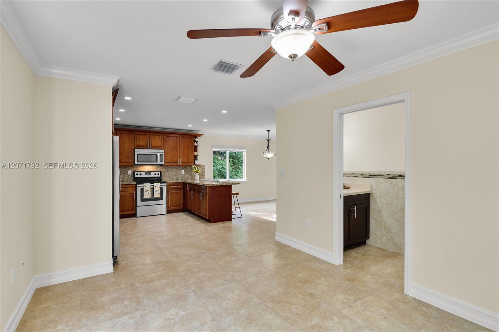 30 Seagate Boulevard Property Photo 18