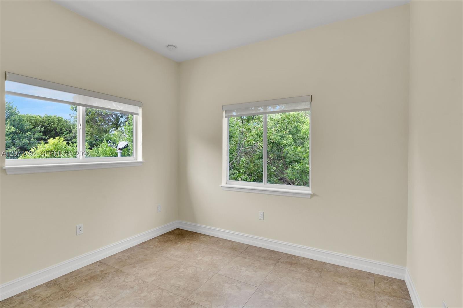 30 Seagate Boulevard Property Photo 25