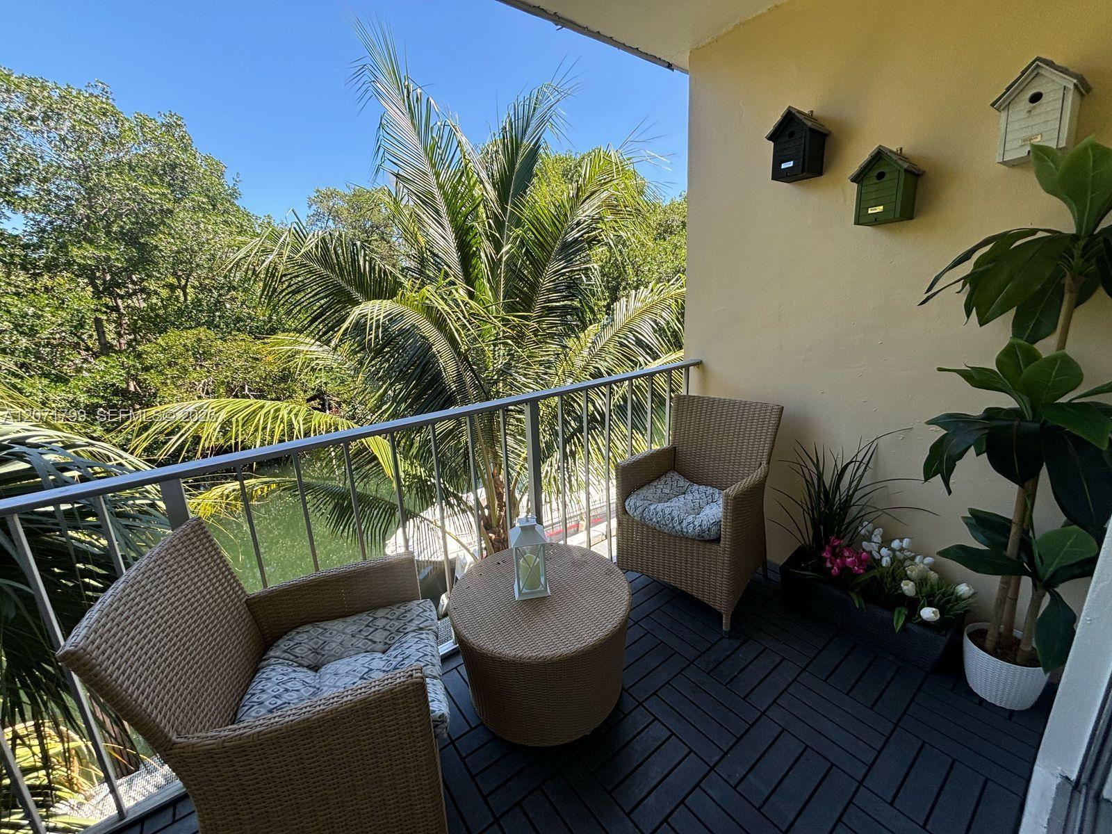 1860 Venice Park Drive 206 Property Photo 1