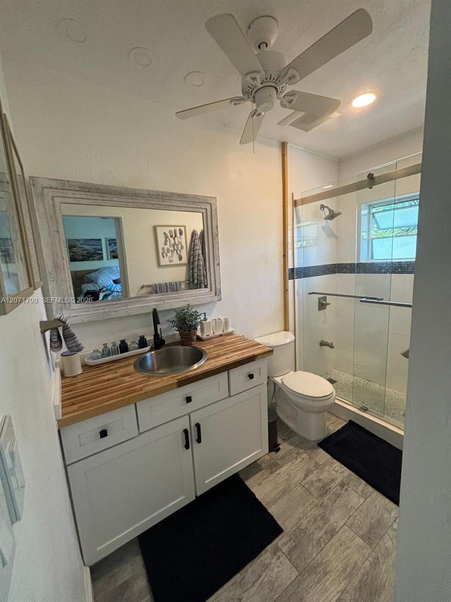 1860 Venice Park Drive 206 Property Photo 12