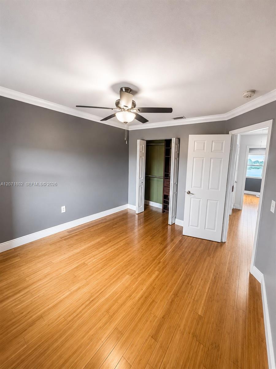 2561 W 60th Place 102-1 Property Photo 12