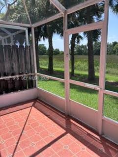 2319 Pasadena Way Property Photo 11