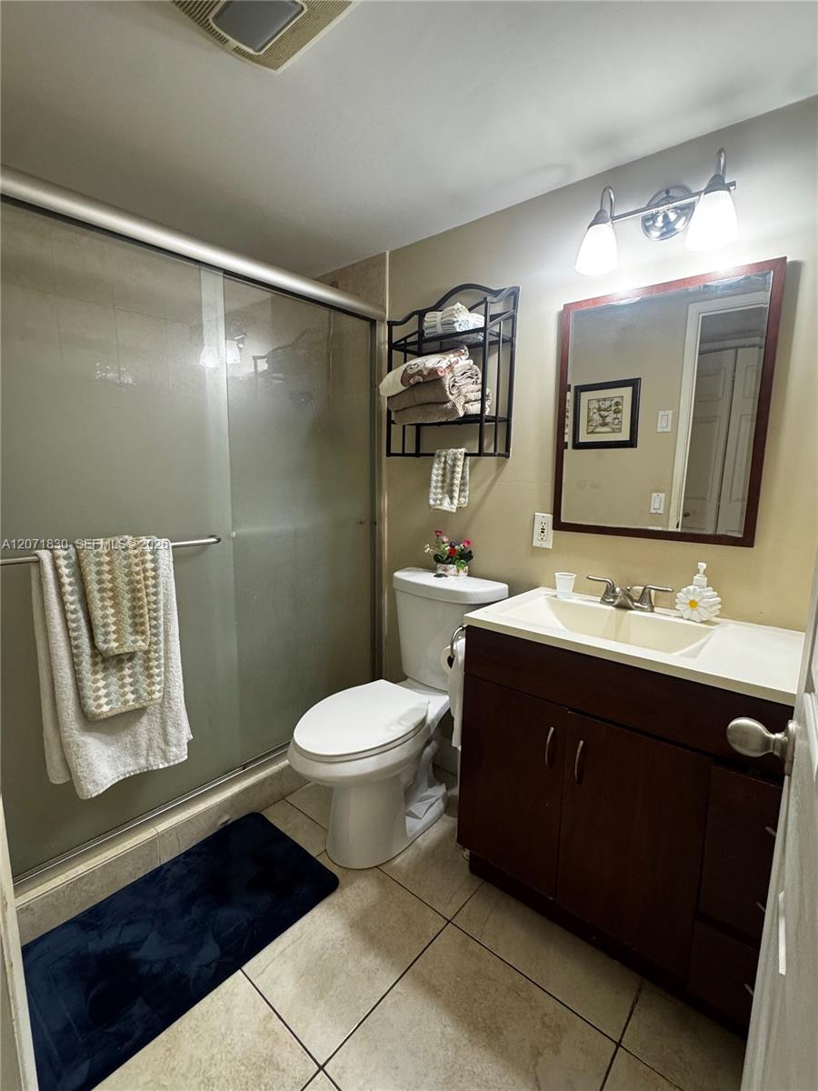 1000 Hillcrest Court 214 Property Photo 10