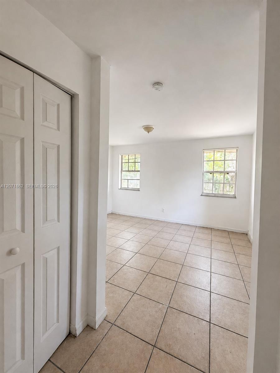 2653 Sw 51st Street 1 Property Photo 11