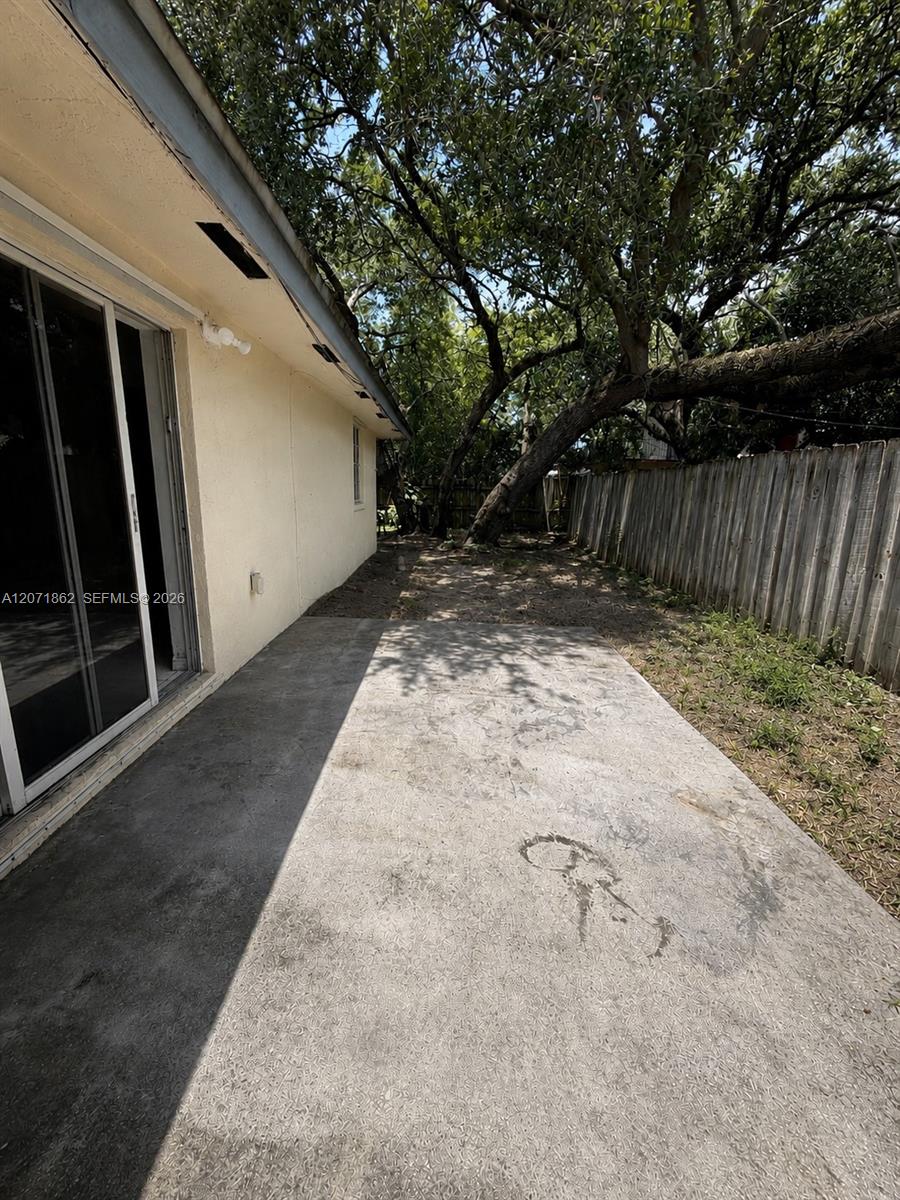 2653 Sw 51st Street 1 Property Photo 13
