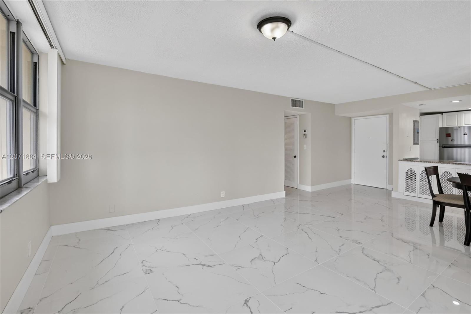 A12071884 Property Photo 11