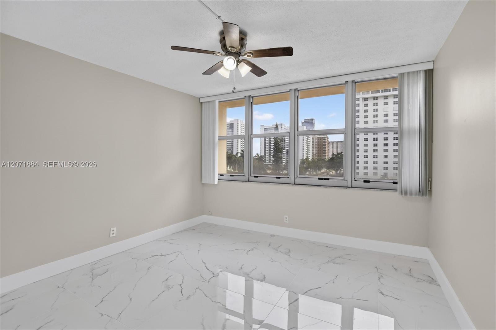 A12071884 Property Photo 16
