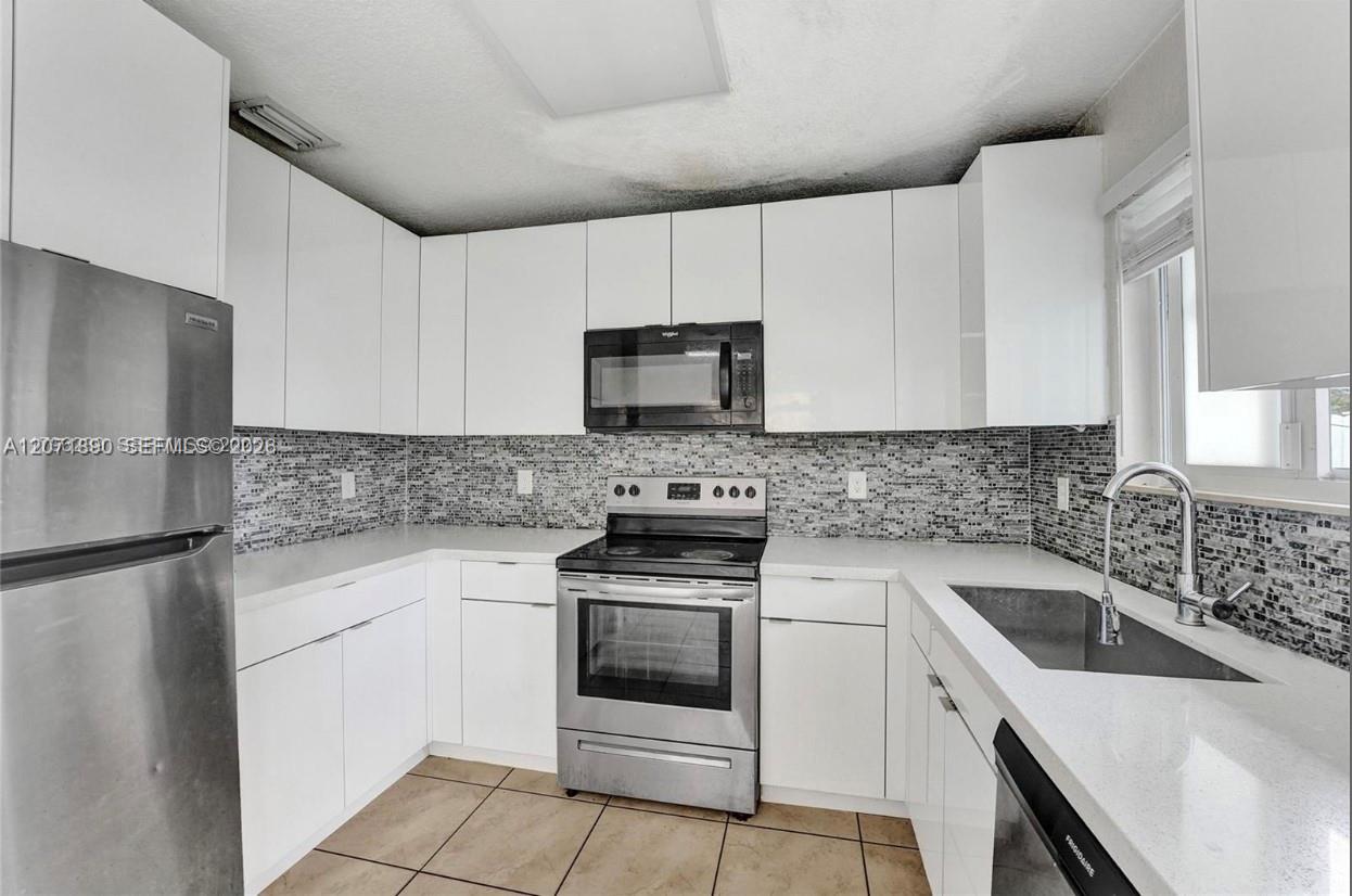 1154 NW 103 Street 1 Property Photo 1