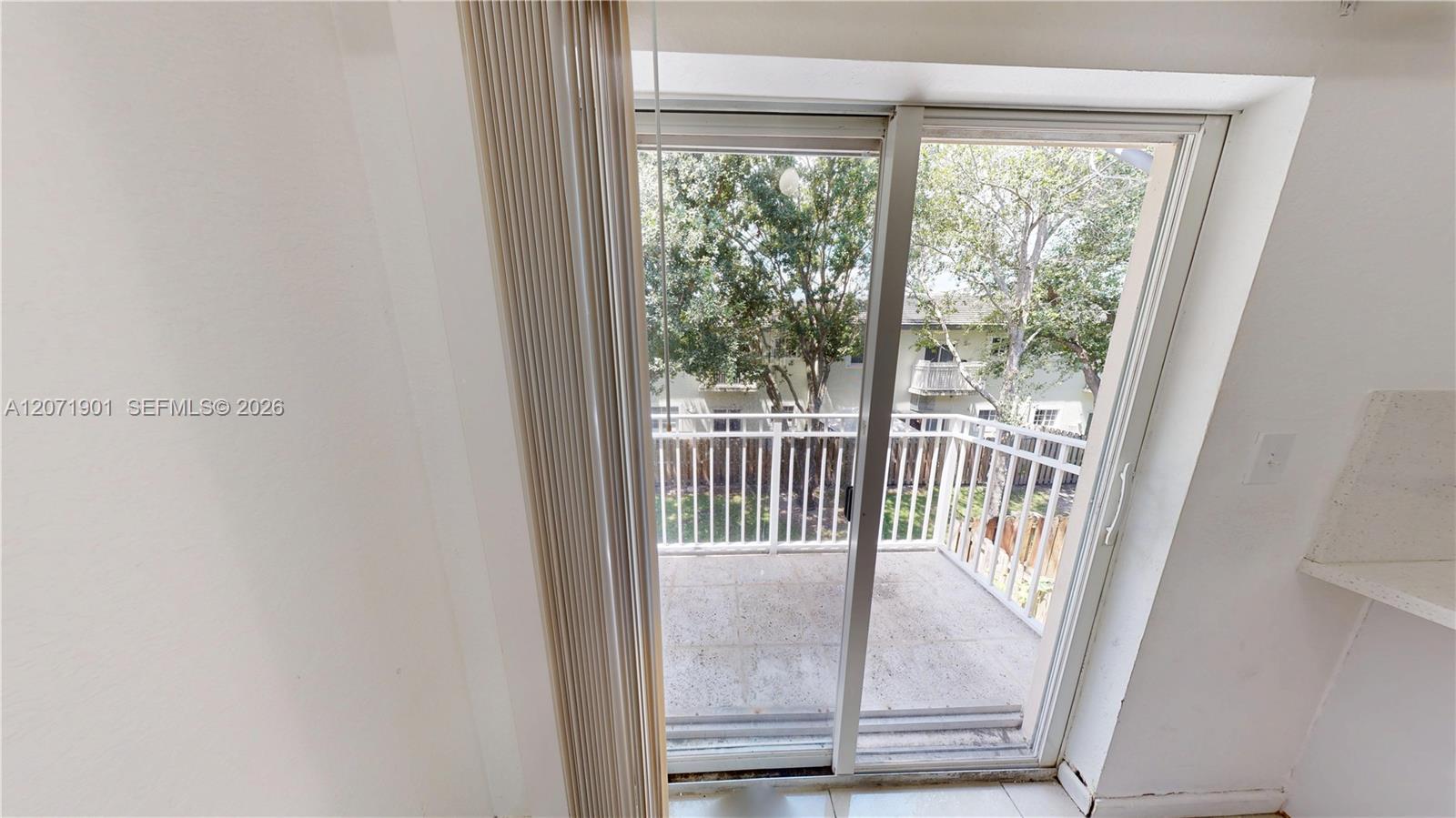 A12071901 Property Photo 13