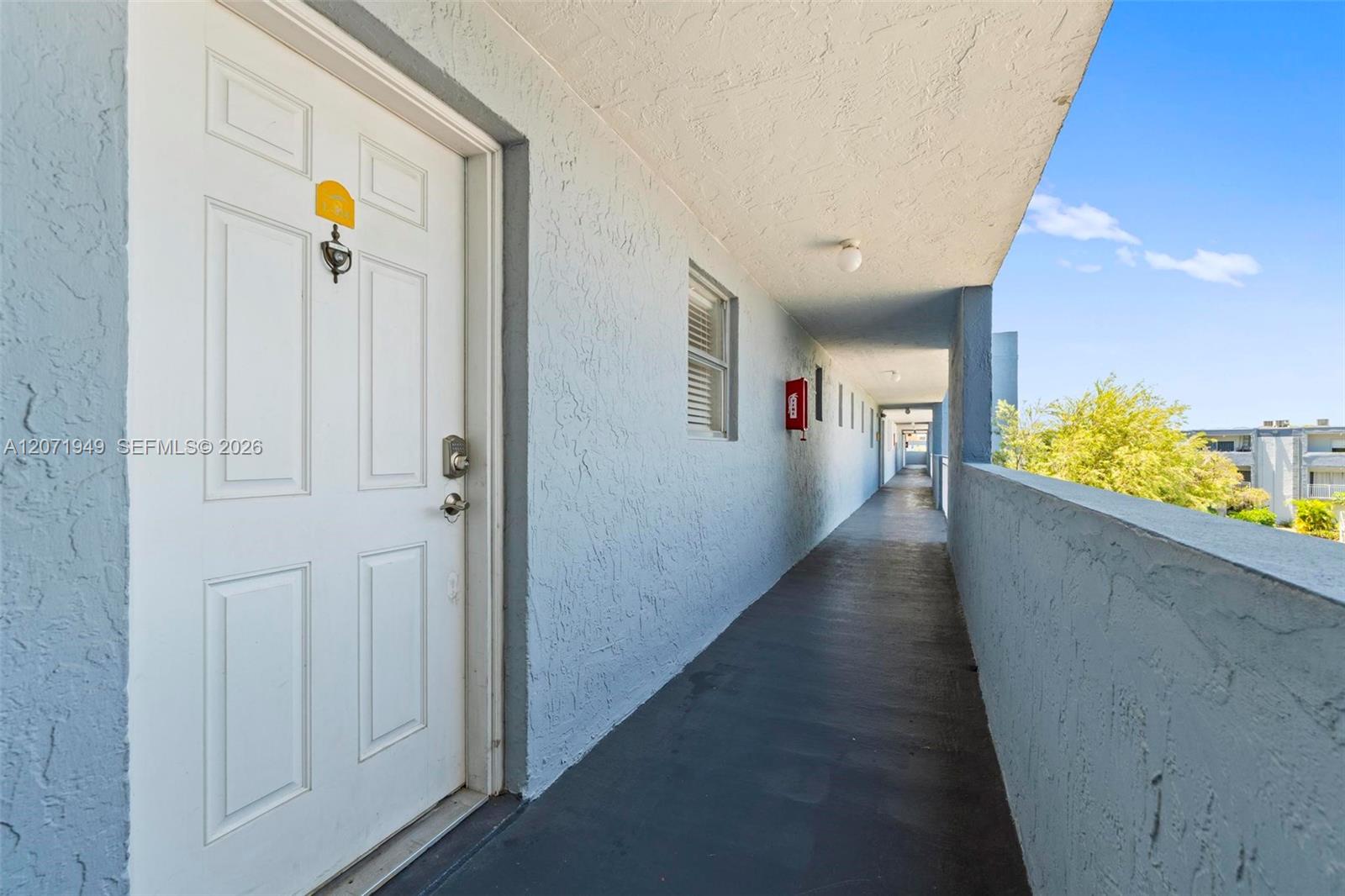 A12071949 Property Photo 2