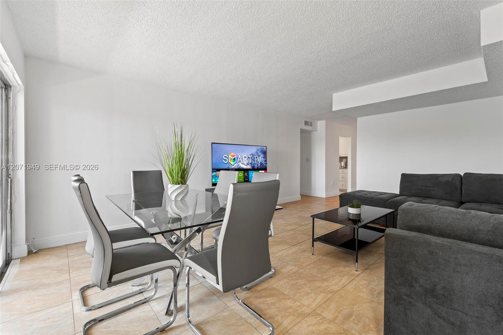 A12071949 Property Photo 13