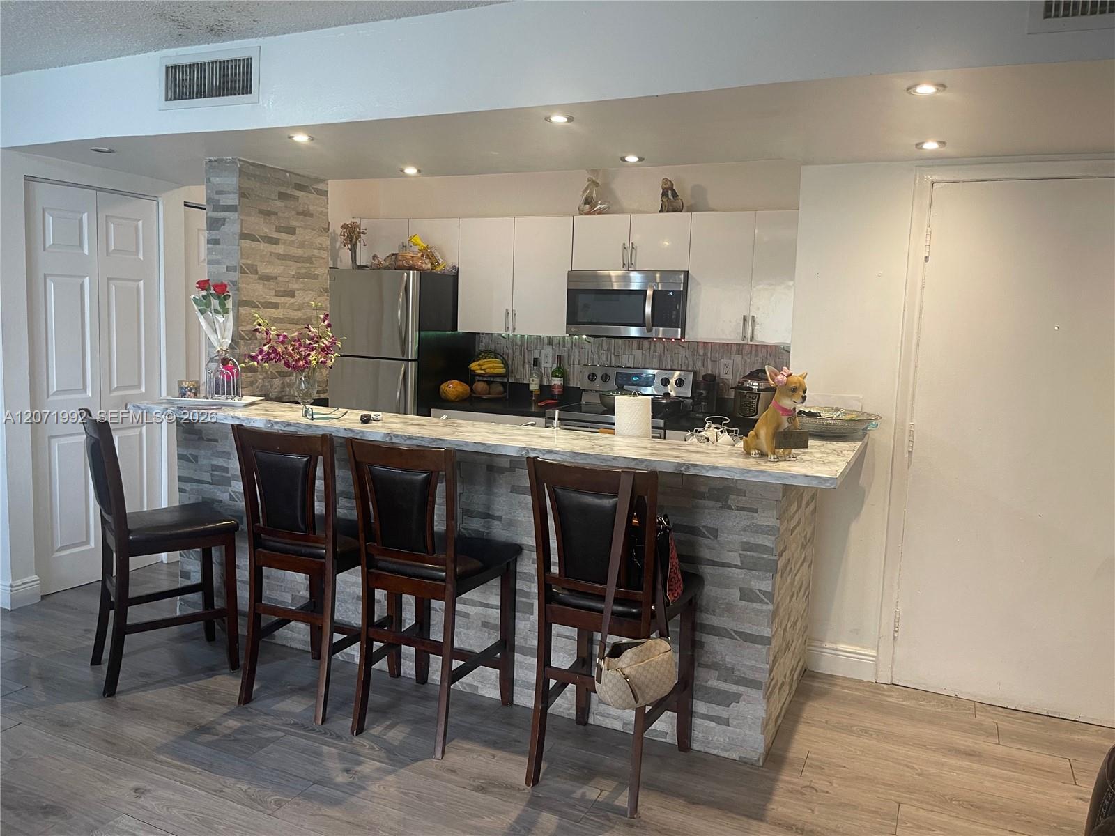 636 NW 114th Avenue 102