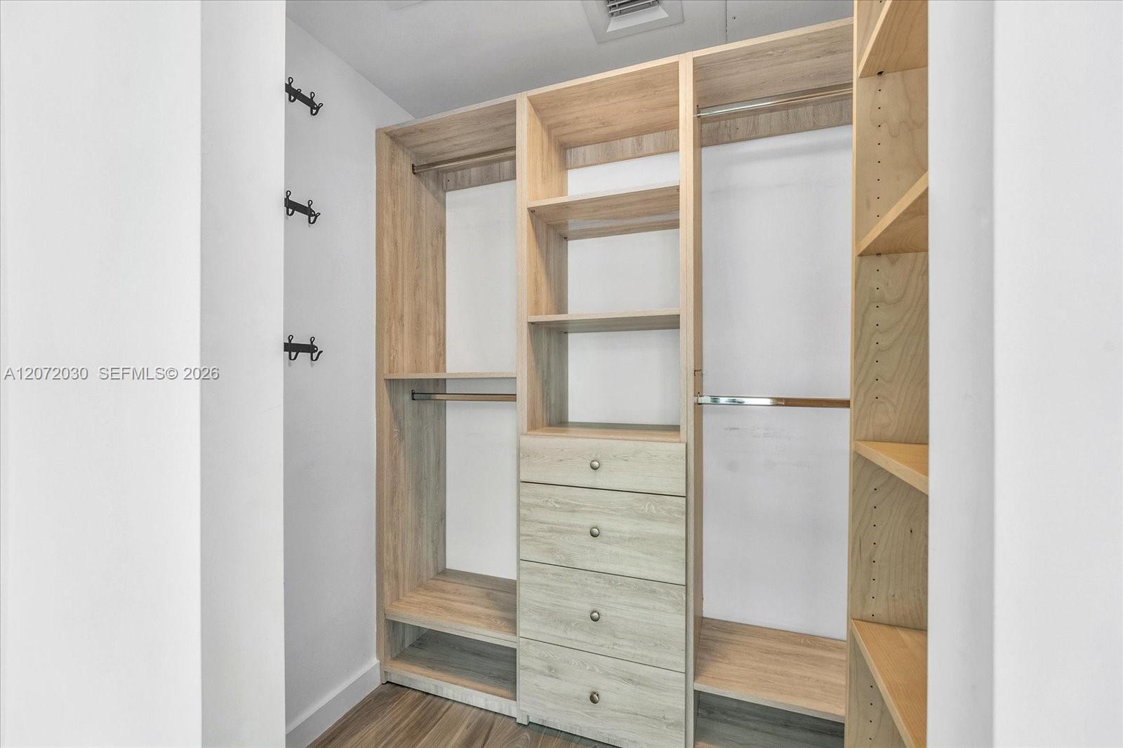 1300 S Miami Avenue 4807 Property Photo 11
