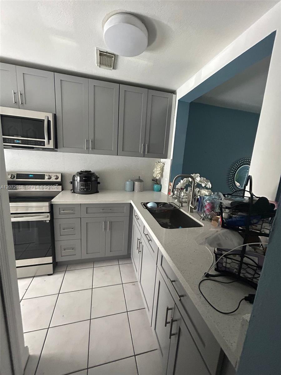 A12072038 Property Photo 4