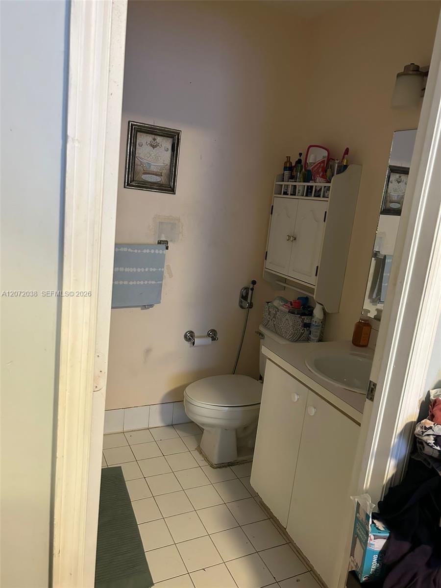 A12072038 Property Photo 9