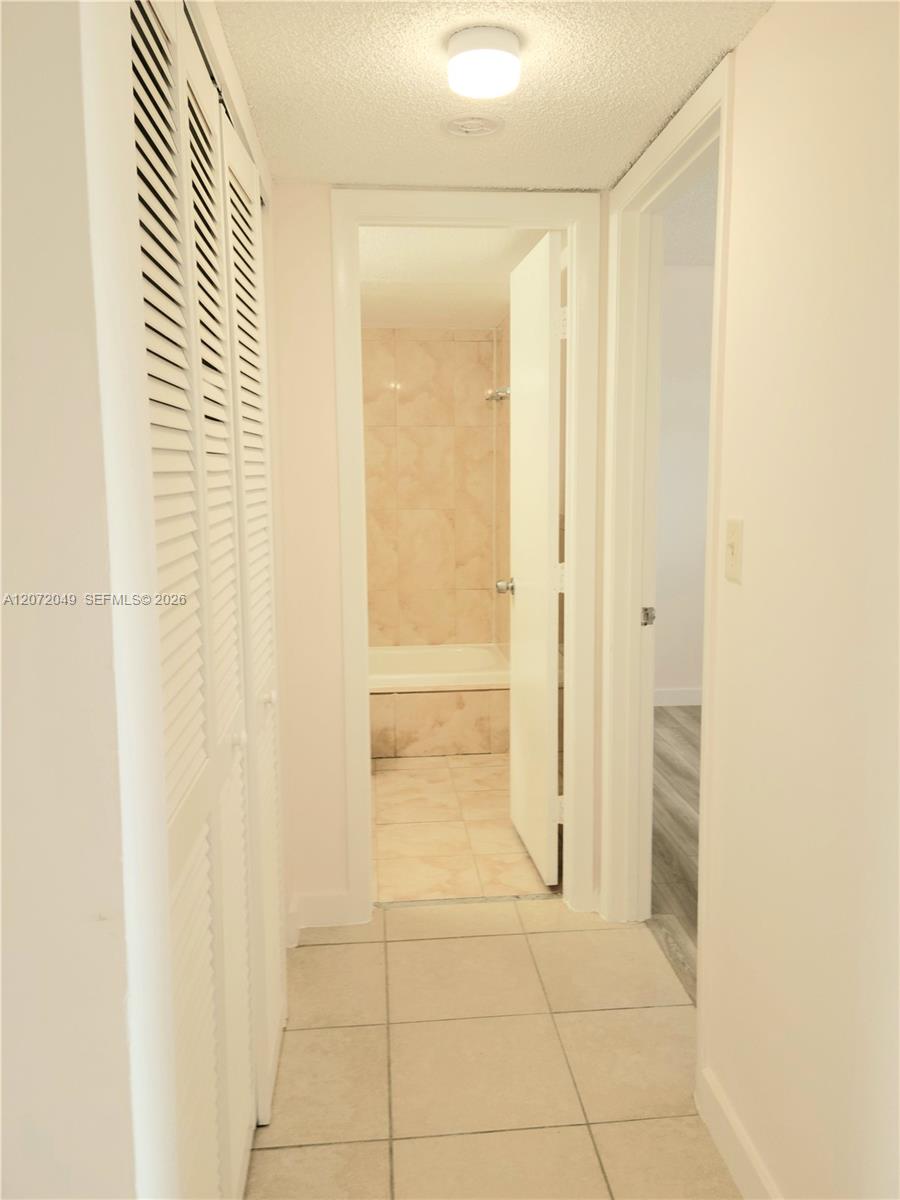 8620 N Sherman Circle 306 Property Photo 9