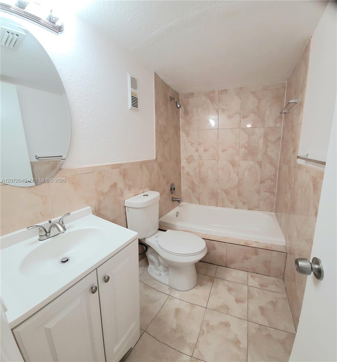 8620 N Sherman Circle 306 Property Photo 20