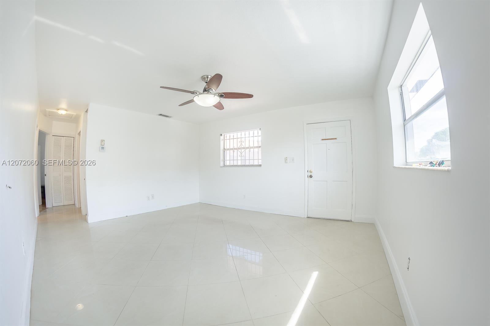 344 Sw 1st Street 6 Property Photo 4