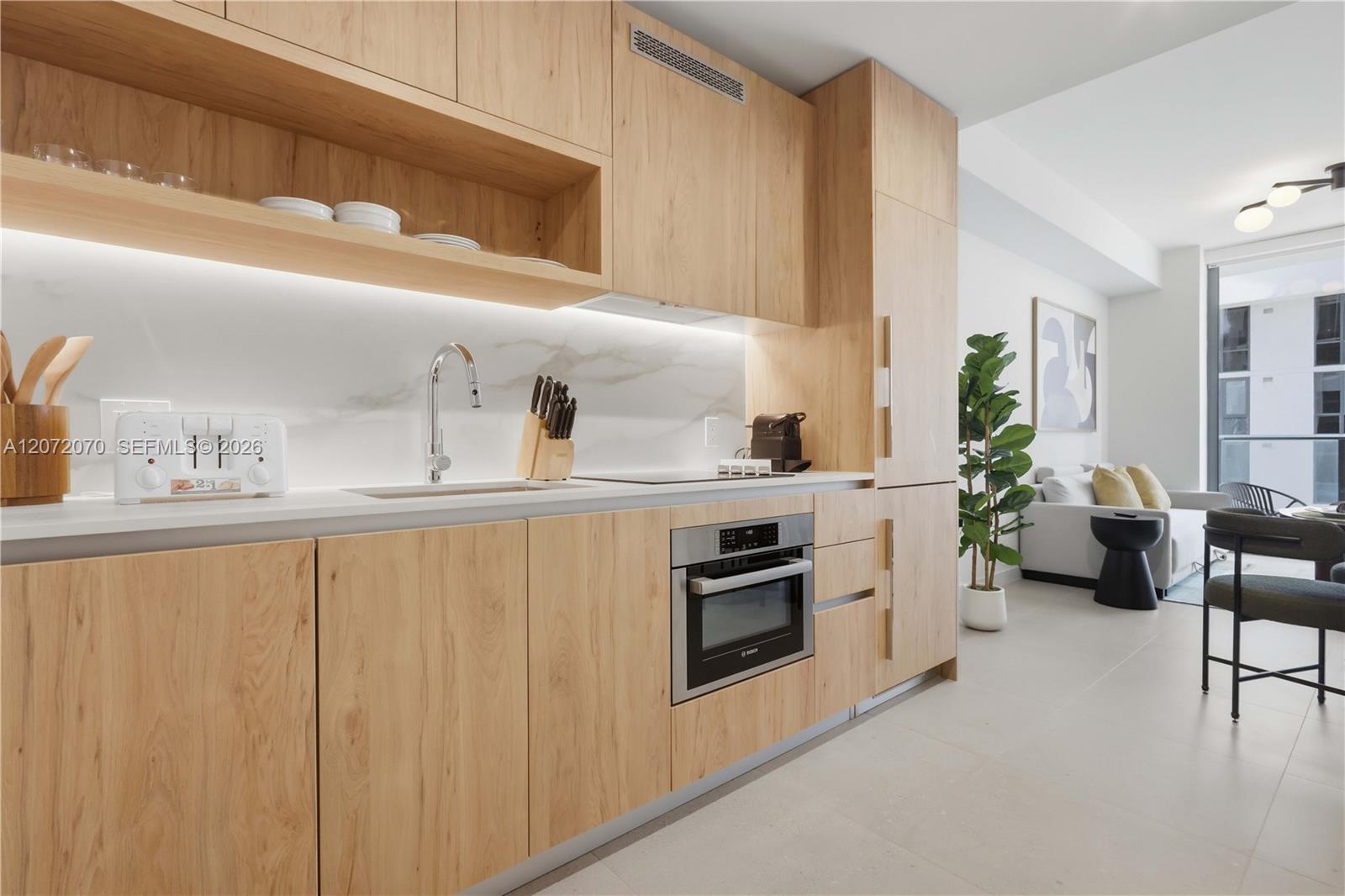 A12072070 Property Photo 3