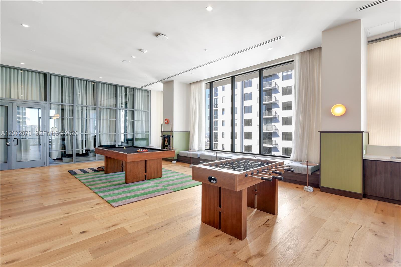 A12072070 Property Photo 31