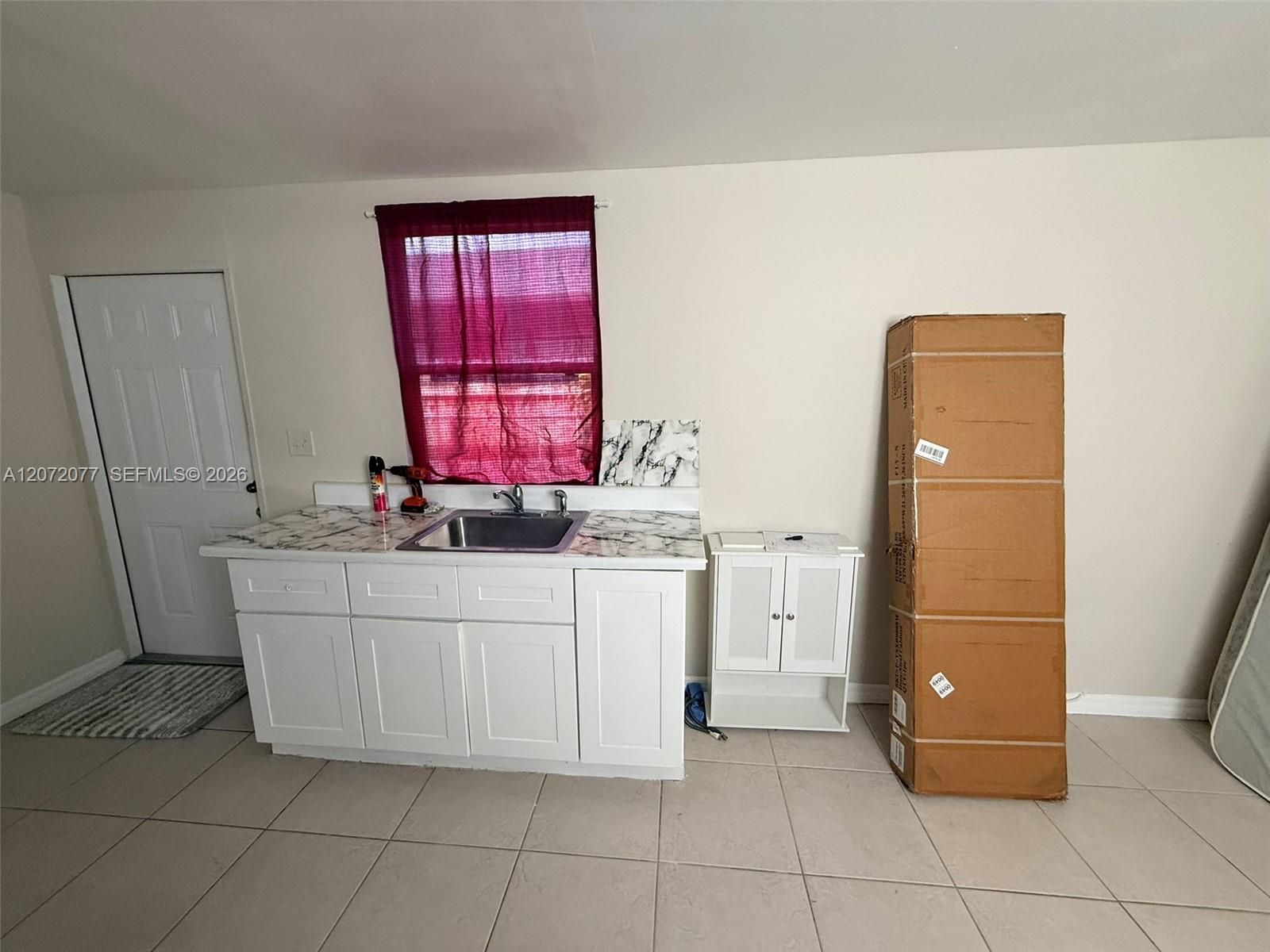 512 Independence Road Property Photo 9
