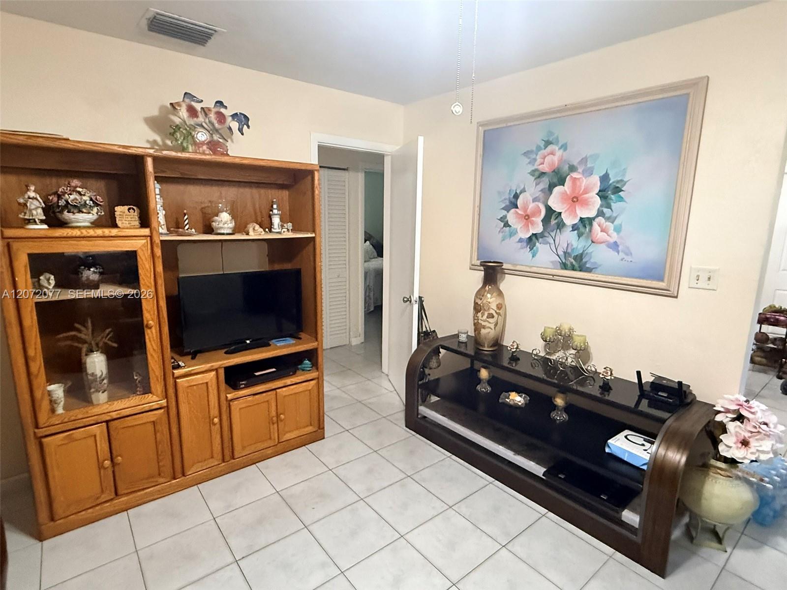 512 Independence Road Property Photo 18