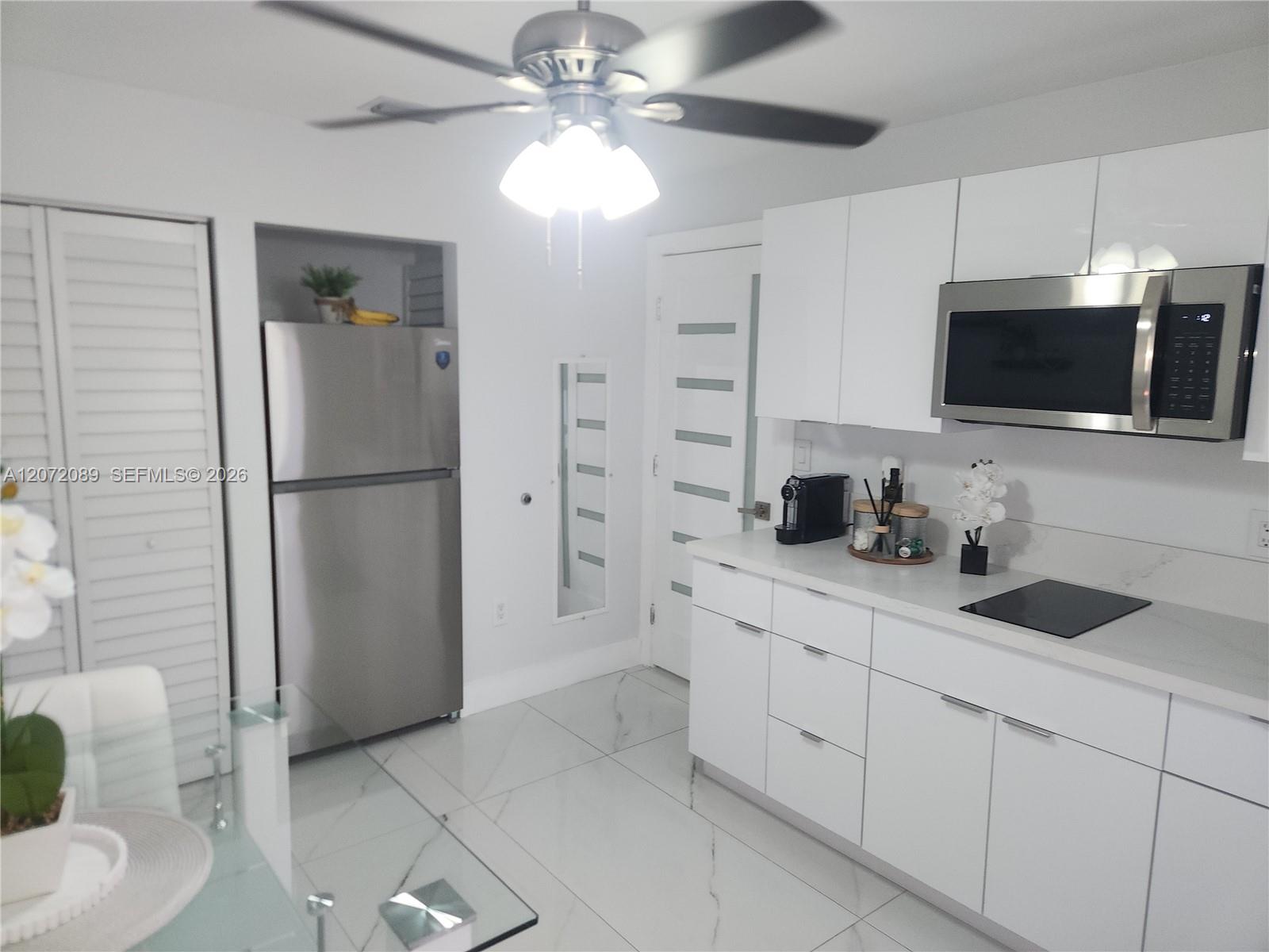 98xx NW 122nd Terrace APT1 Property Photo 1