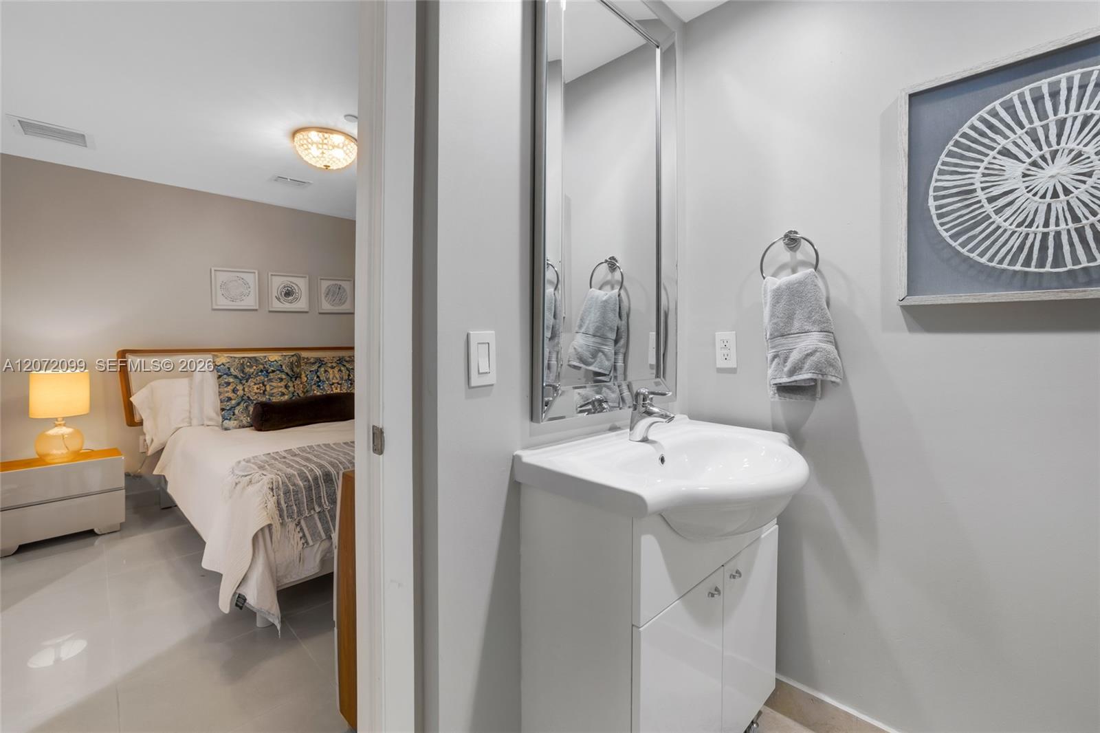 1800 S Ocean Drive 1108 Property Photo 22