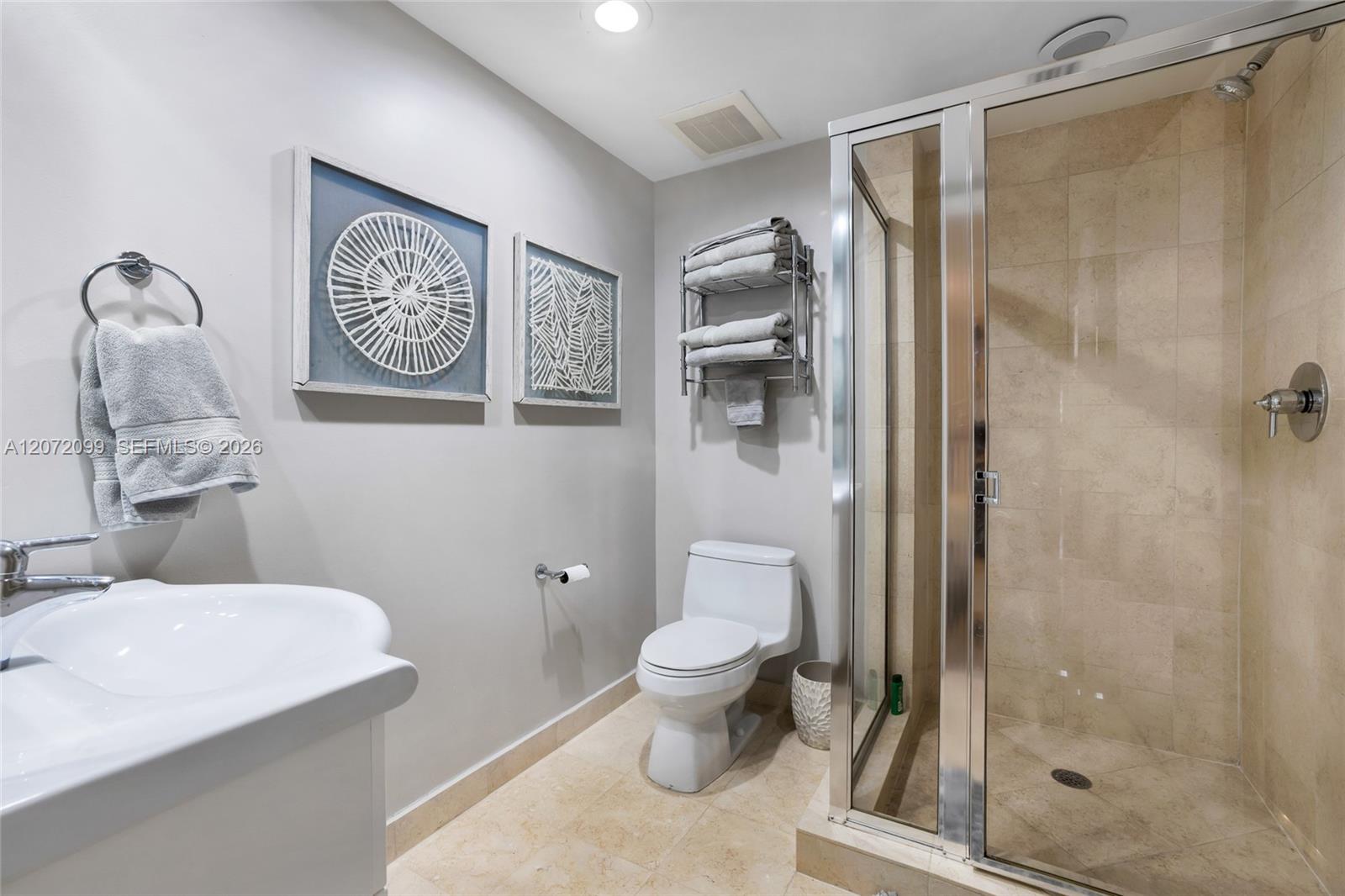 1800 S Ocean Drive 1108 Property Photo 23
