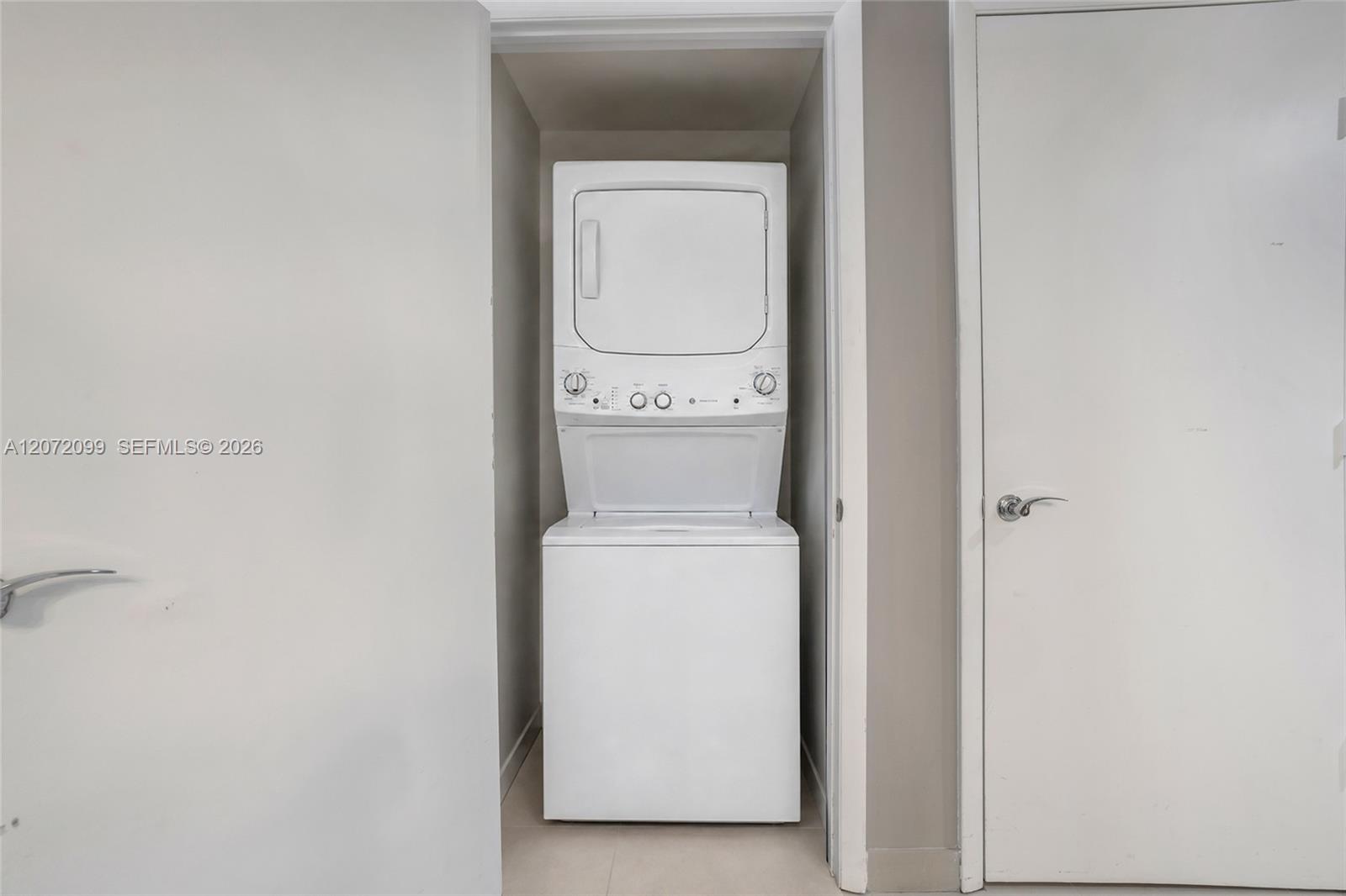 1800 S Ocean Drive 1108 Property Photo 40