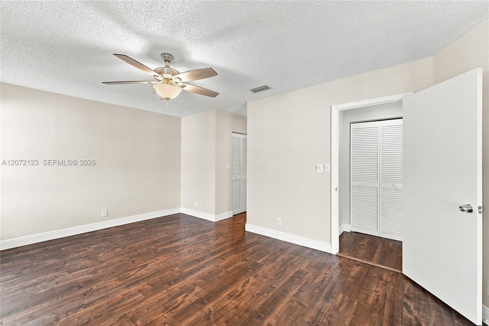 10425 Nw 9th Manor Property Photo 18