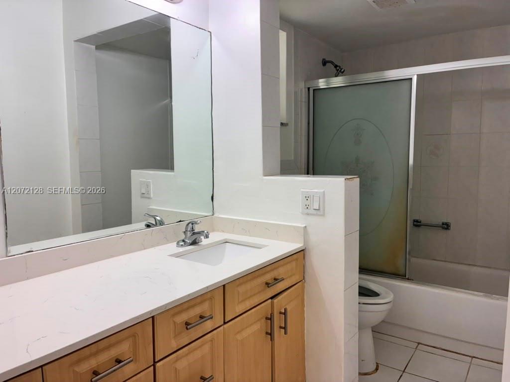 6505 Winfield Boulevard B-25 Property Photo 11