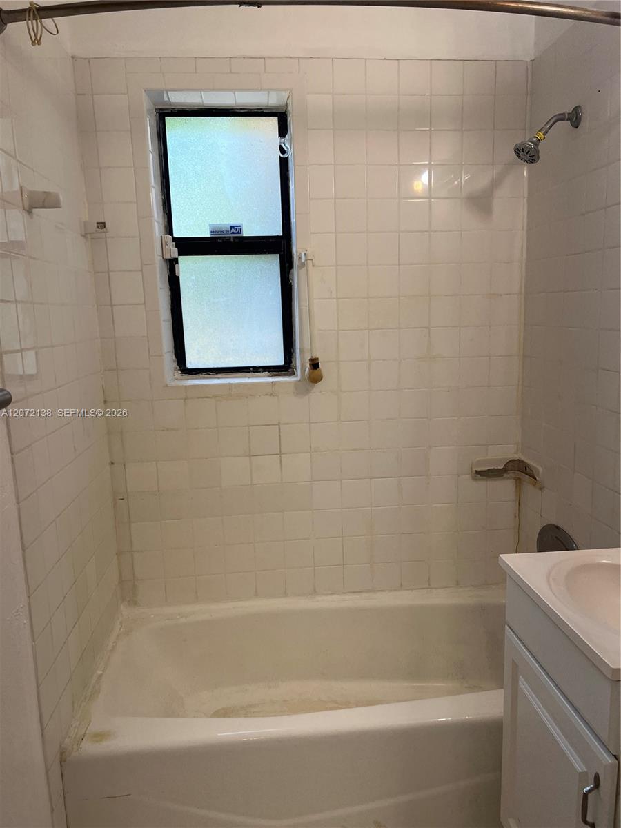 143 Sw 22nd Terrace Property Photo 13