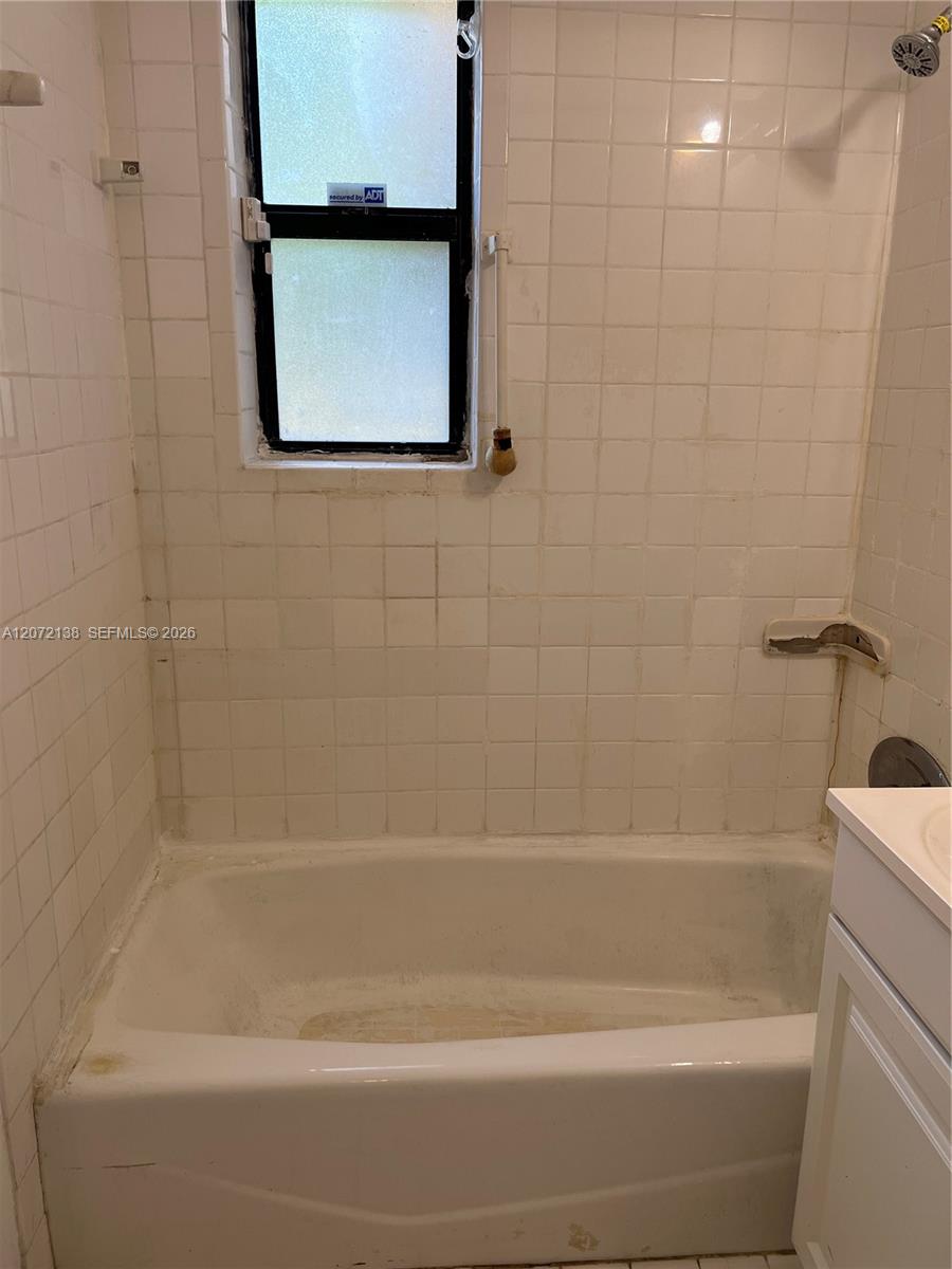 143 Sw 22nd Terrace Property Photo 14