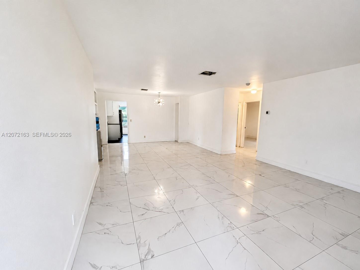 3051 Sw 47th Street Property Photo 6