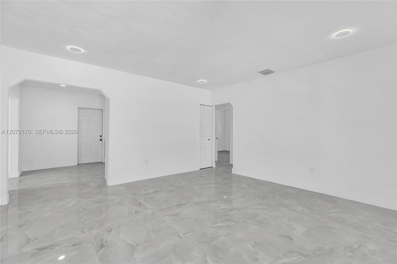 1325 Nw 113th Terrace Property Photo 6